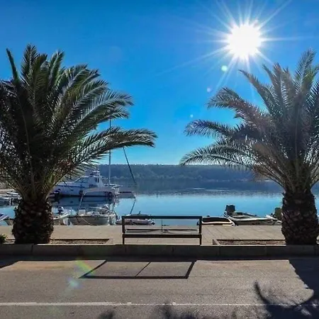 Jacuzzi Haus By Interhome * Поседарье