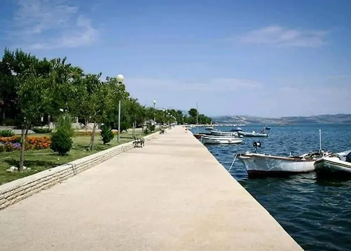 Jacuzzi Haus By Interhome * Поседарье