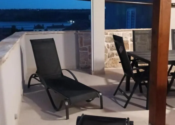 Jacuzzi Haus By Interhome * Поседарье