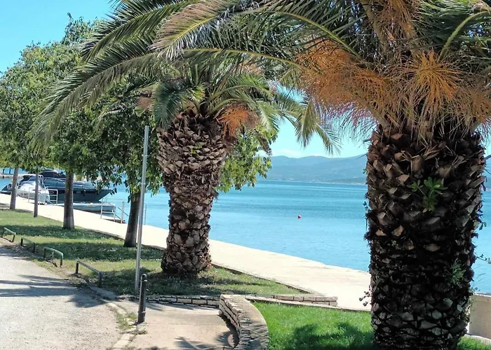 Prázdninový dům Jacuzzi Haus By Interhome *