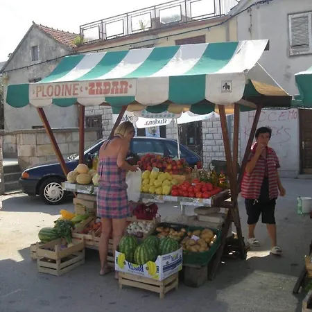 Jacuzzi Haus By Interhome * Posedarje